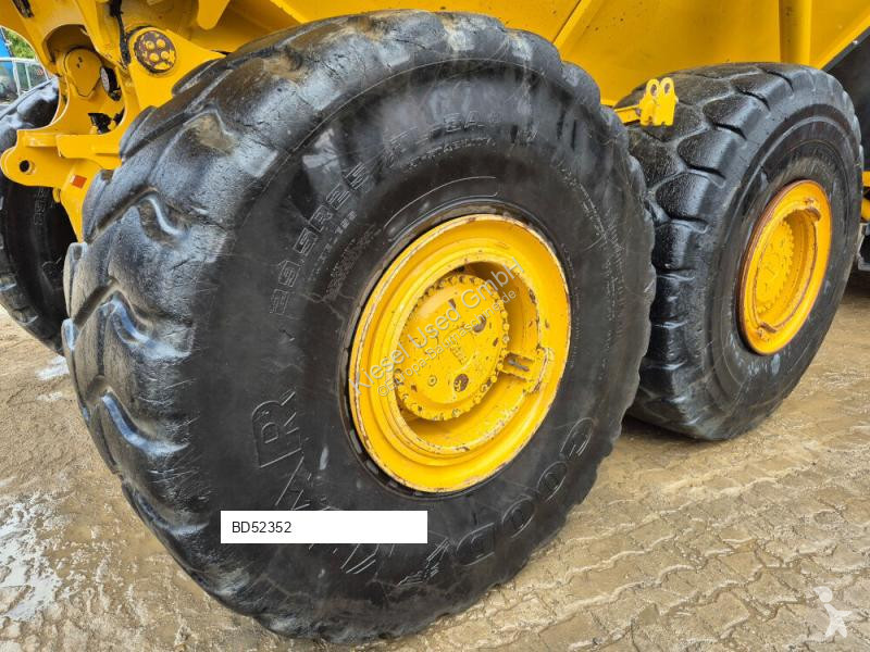 عربة قلابة Bell B45E