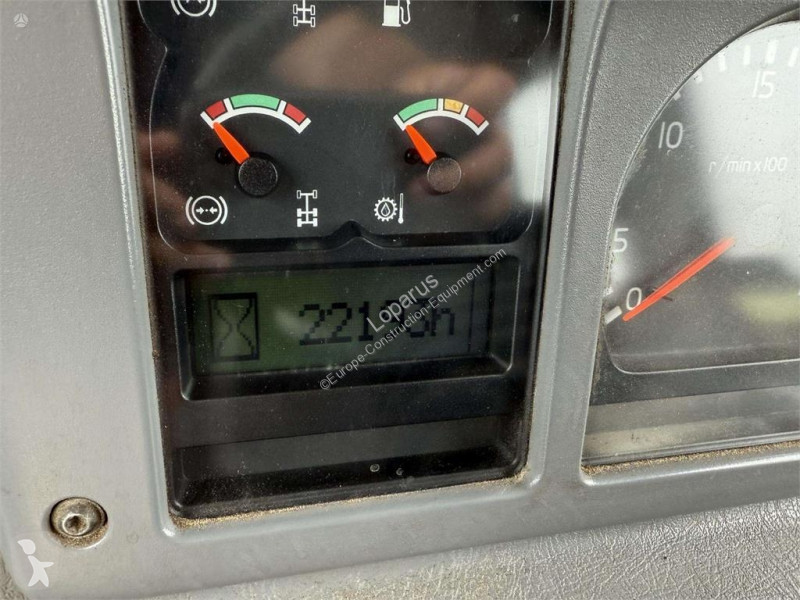 عربة قلابة Volvo