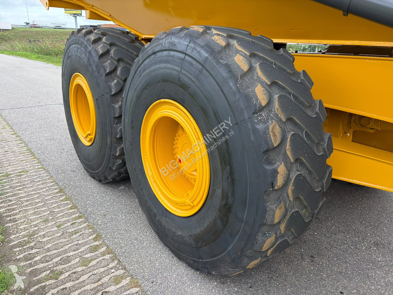 عربة قلابة Volvo G