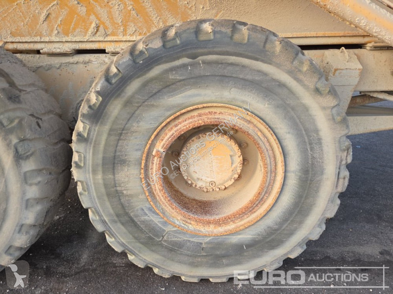 عربة قلابة Volvo