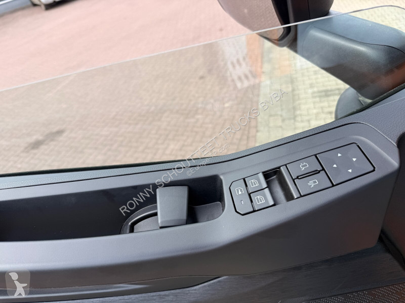 شاحنة Iveco X-Way AD300X42Z 6x4 X-Way AD300X42Z...