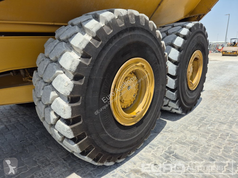 Basculantă Caterpillar 745