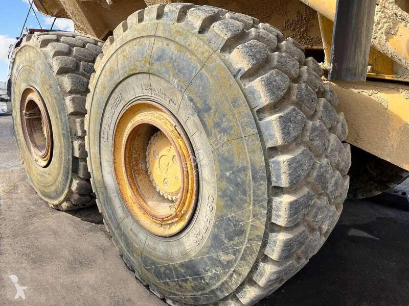 عربة قلابة Bell M 6X6