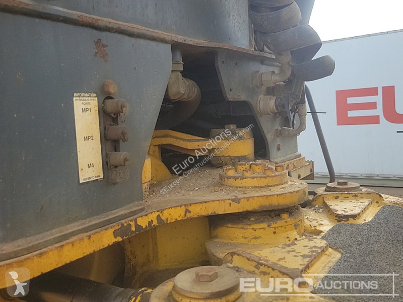 عربة قلابة Bell