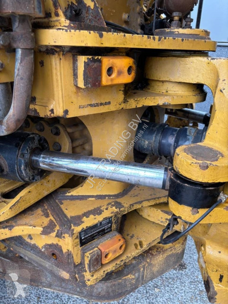 Dumper Caterpillar