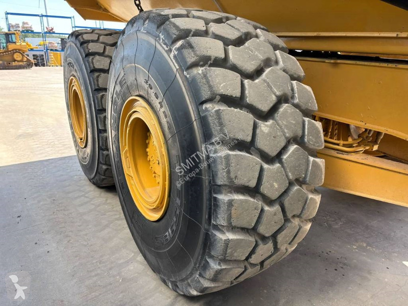 Sklápač Caterpillar 745 04A