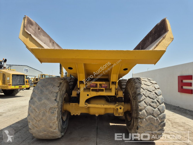 Basculantă Caterpillar 740