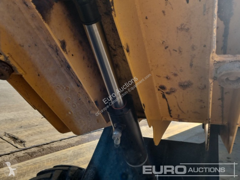 Basculantă Terex TA3SH