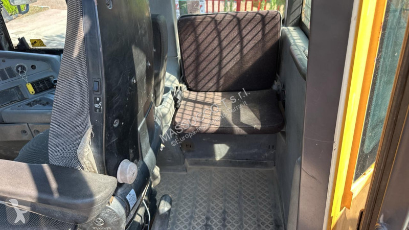 عربة قلابة Volvo 6X6