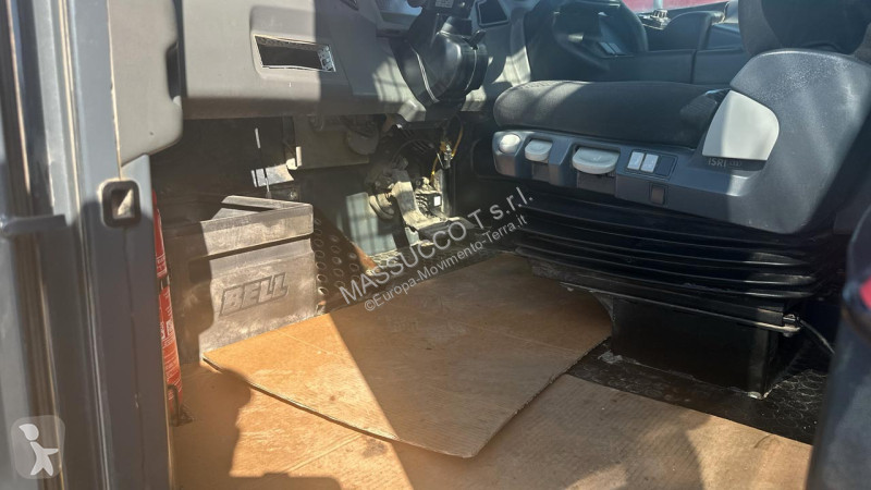 عربة قلابة Bell B20E 6X6