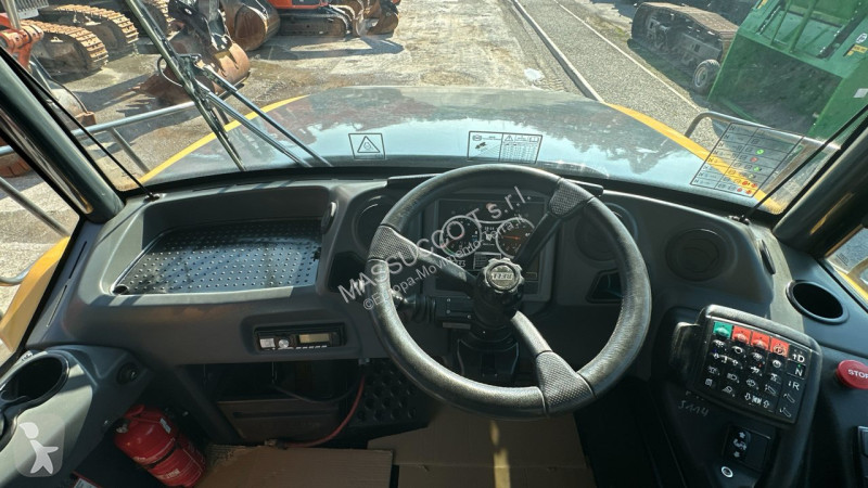 عربة قلابة Bell B50E 6X6