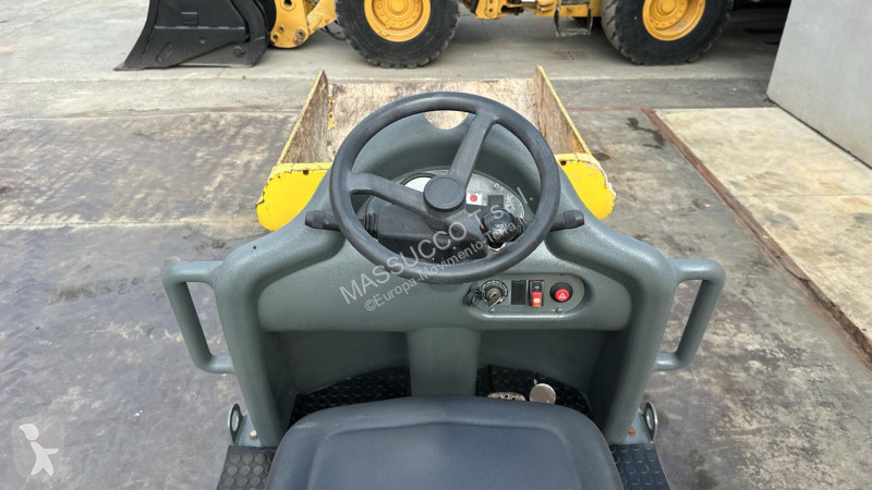 عربة قلابة Wacker Neuson 4x4
