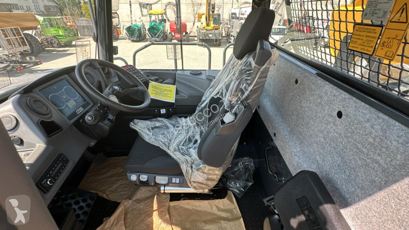 عربة قلابة Bell B50E 6x6