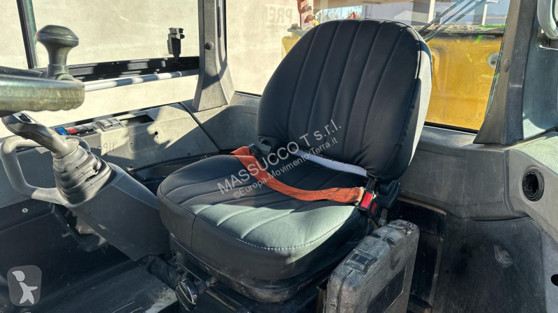 عربة قلابة Wacker Neuson DV90 4x4