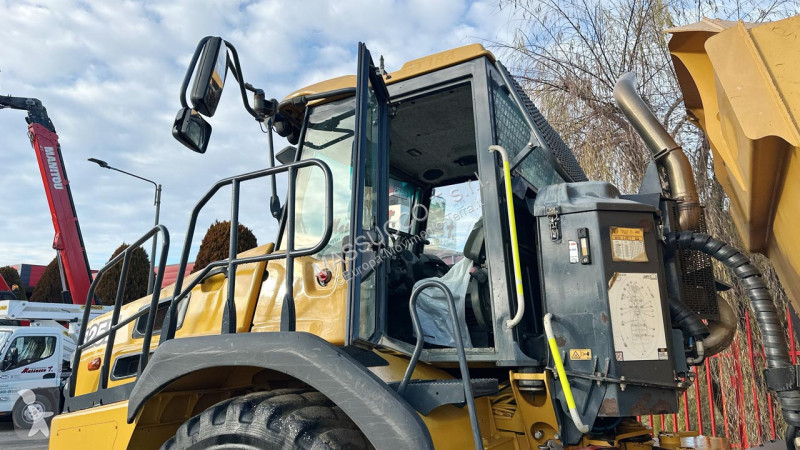 عربة قلابة Bell B25E 6x6