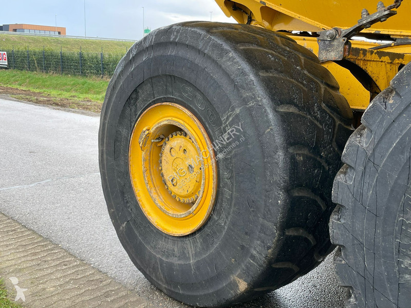 Sklápač Bell B45E