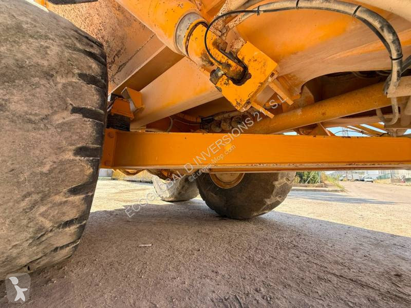 عربة قلابة Volvo