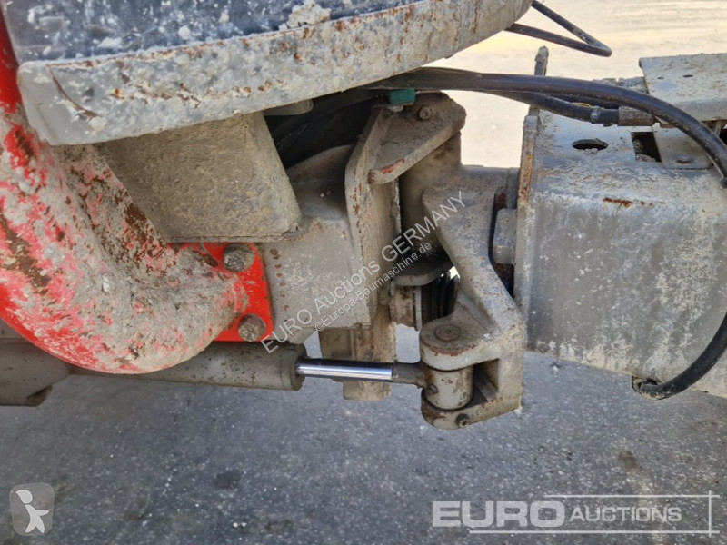 Sklápač Ausa D150 AHG