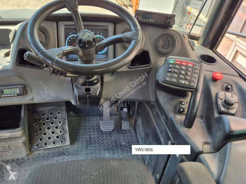 Sklápač Bell B45E