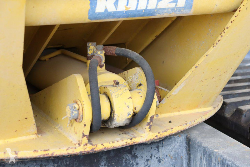 عربة قلابة Morooka MST-600 E