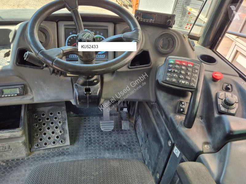 عربة قلابة Bell B45E