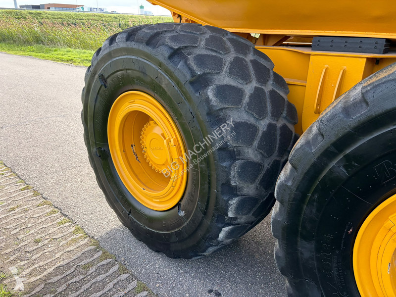 عربة قلابة Volvo