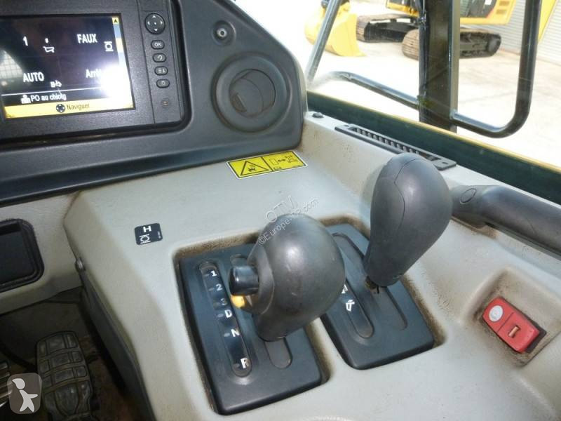 Tombereau Caterpillar 730C