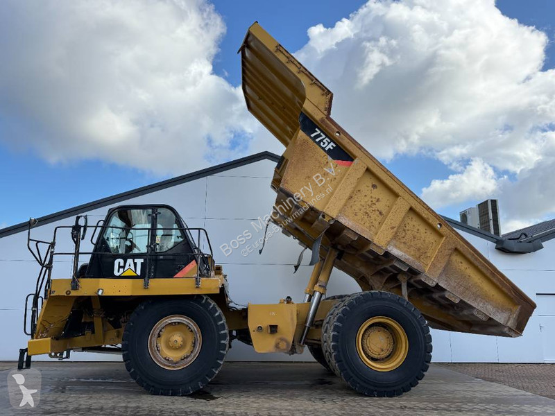عربة قلابة Caterpillar - German Machine / Auto...