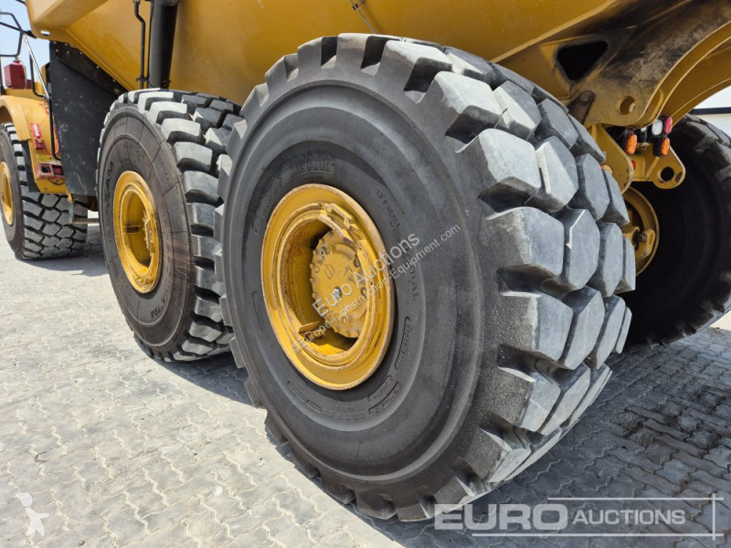 Basculantă Caterpillar 745