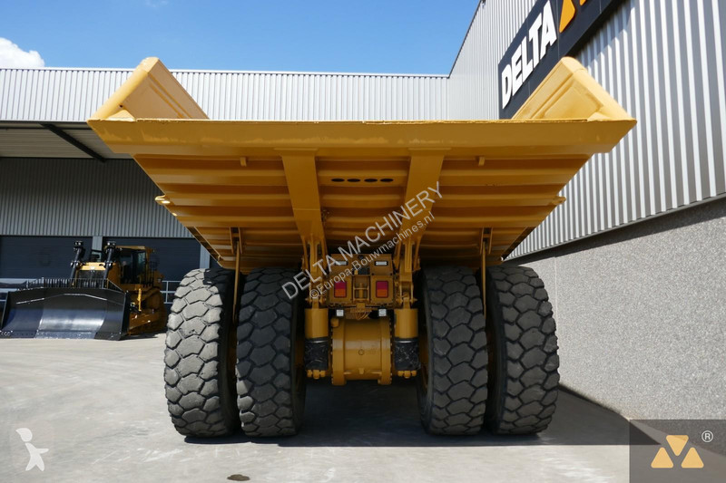 Dumper Caterpillar