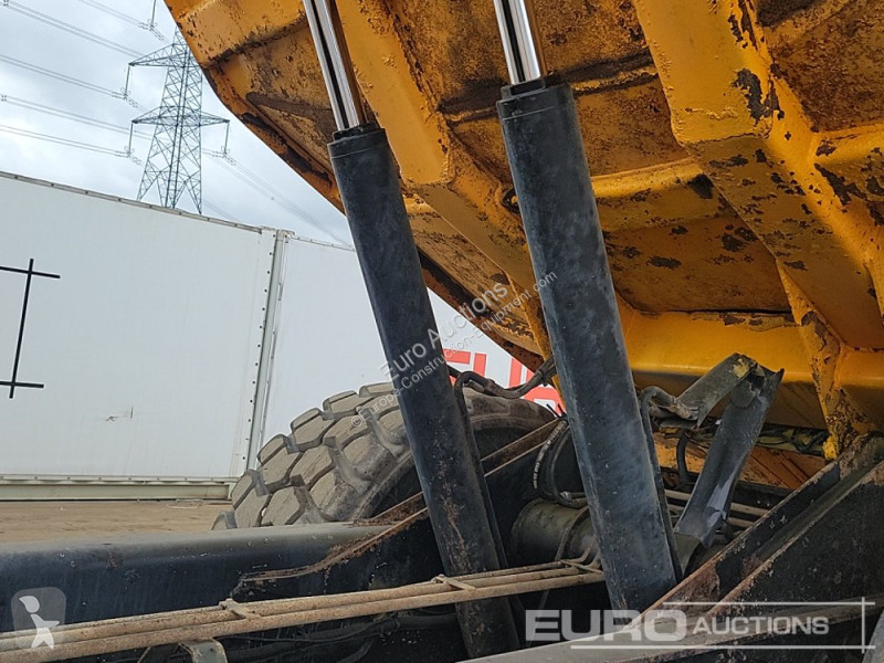 عربة قلابة JCB 718