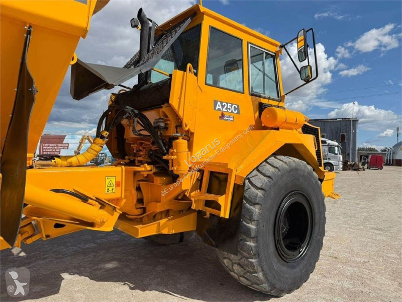Basculantă Volvo