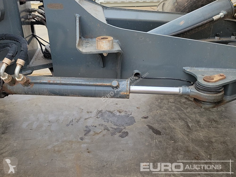 Dumper  DV90
