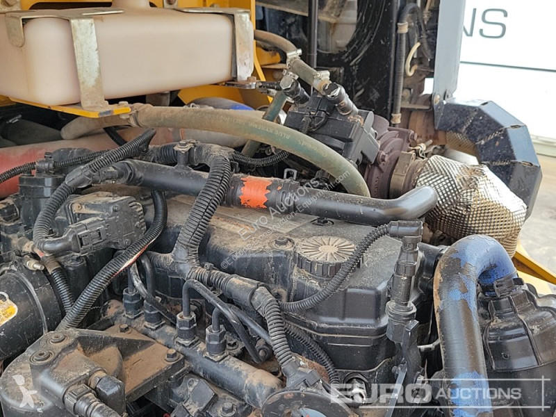 Basculantă Hydrema 912F