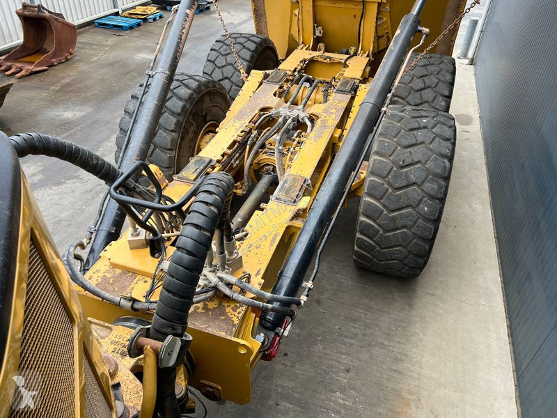 عربة قلابة Caterpillar 745 04A