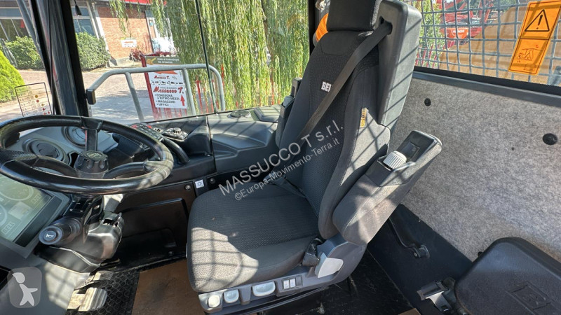 عربة قلابة Bell B20E 6X6