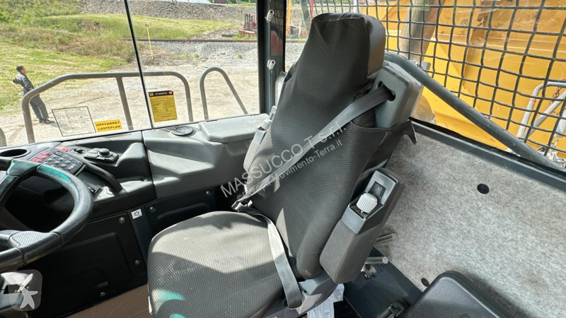 Sklápač Bell E 6x6