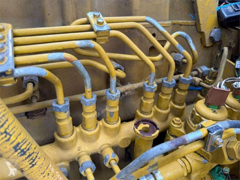 Карьерный самосвал Caterpillar TerraGator 2104...
