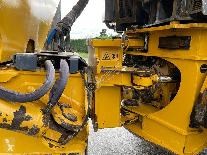 Sklápač Bell B45E