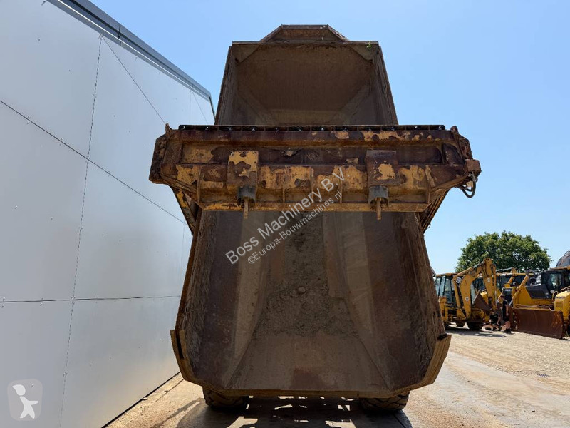 Sklápač Caterpillar - Automatic Greasing / Airco