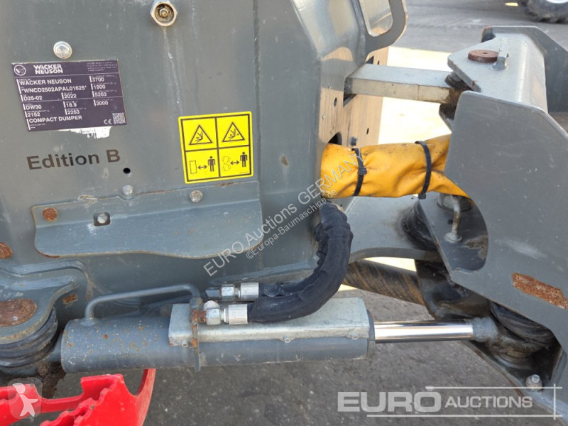 عربة قلابة Wacker Neuson DW30