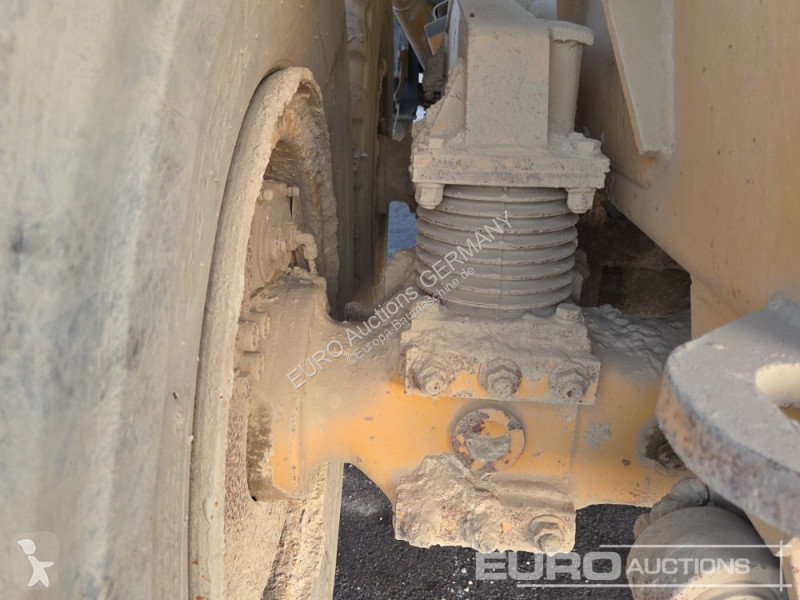 عربة قلابة Volvo
