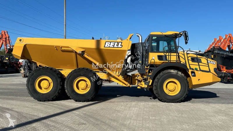 عربة قلابة Bell B30E 6X6