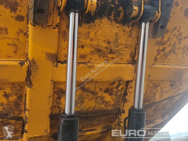 Dumper JCB 718