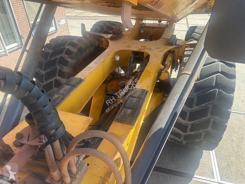 Dumper Volvo E CE 32427 HOURS