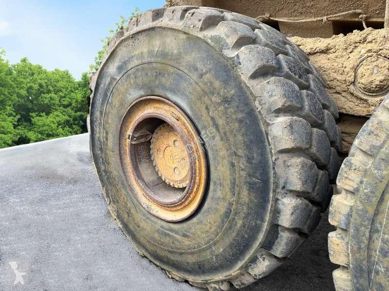 عربة قلابة Bell M 6X6