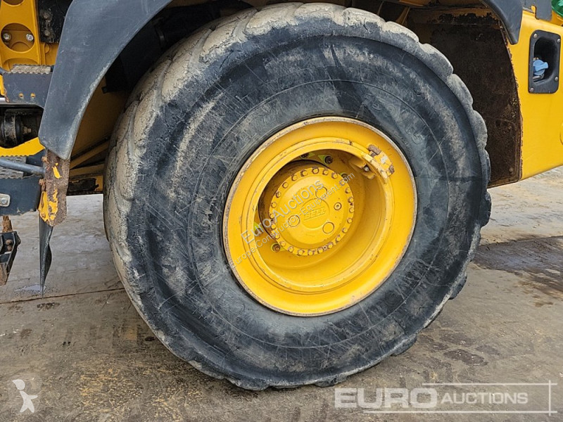 Basculantă Bell B30E