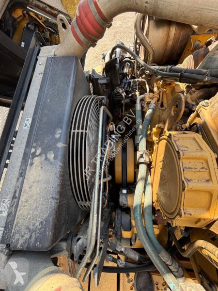 Dumper Caterpillar