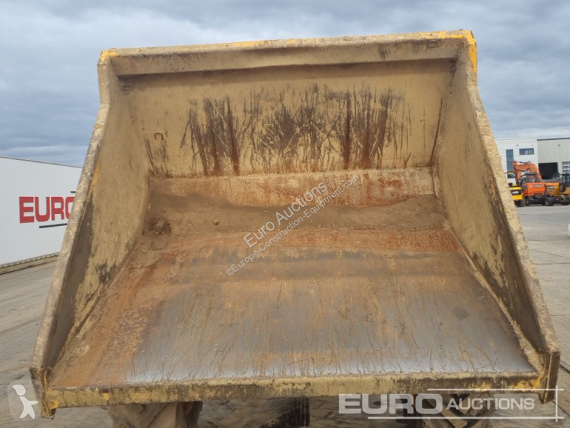 عربة قلابة JCB 6TFT