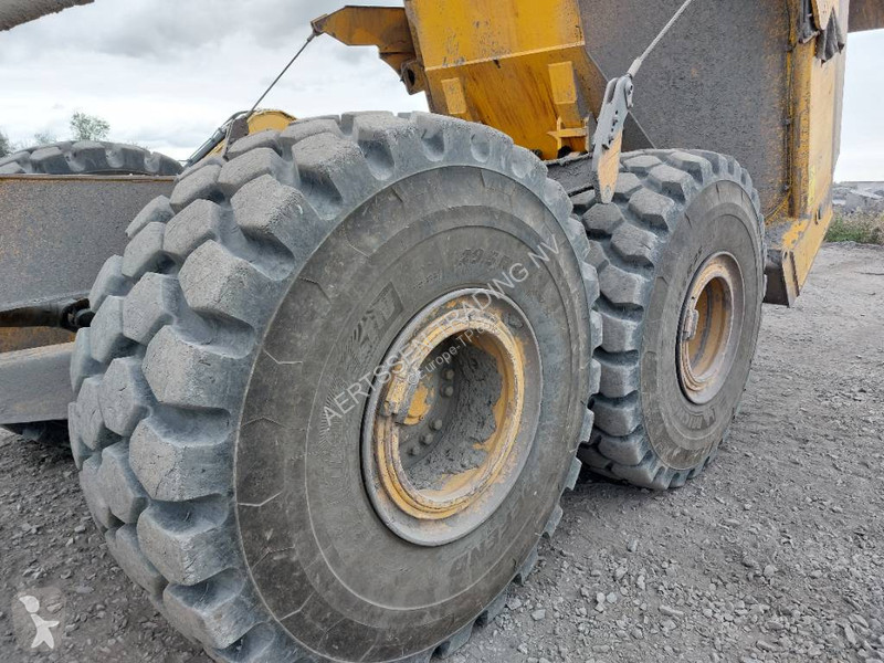 عربة قلابة Volvo A 45 G